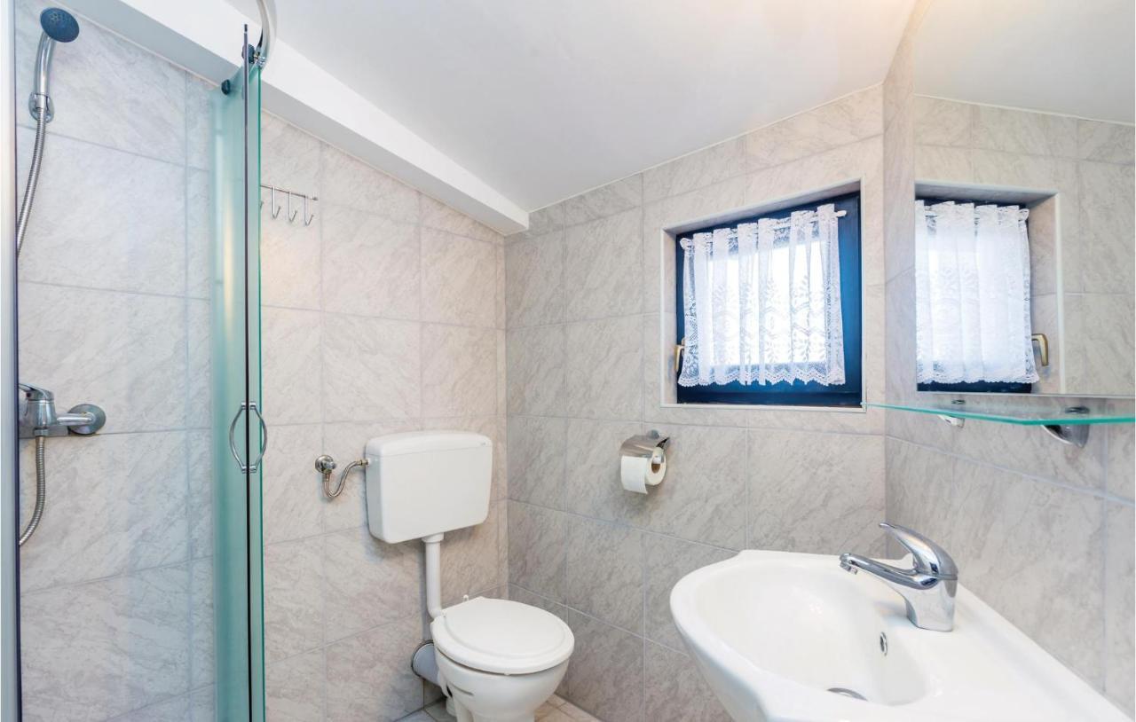 Amazing Apartment In Zupanje With Wifi Екстер'єр фото