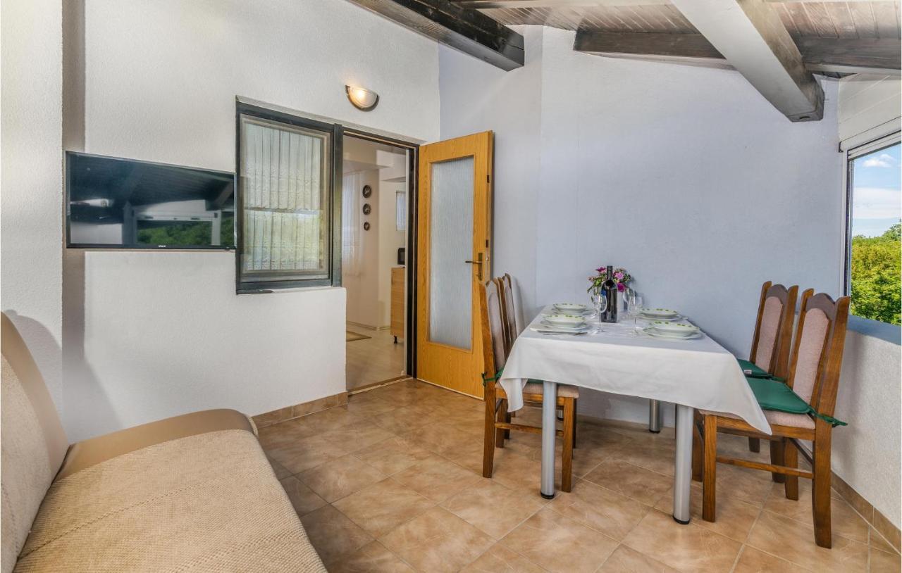 Amazing Apartment In Zupanje With Wifi Екстер'єр фото